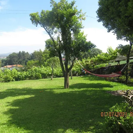 Casa Tranquila Com Jardim, O Refugio Ideal Abrandar Дом отдыха Landim