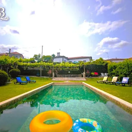 Casa Com Piscina Privada De 10m E Jardim, Ate 8 Pessoas, Perto Do Porto