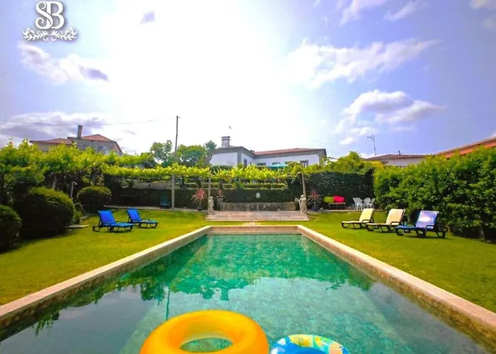 Casa Com Piscina Privada De 10m E Jardim, Ate 8 Pessoas, Perto Do Porto